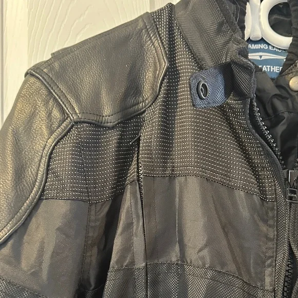 Screaming Eagle by Harley Davidson Women’s Black Biker Jacket, Leather Accents - Picture 13 of 17